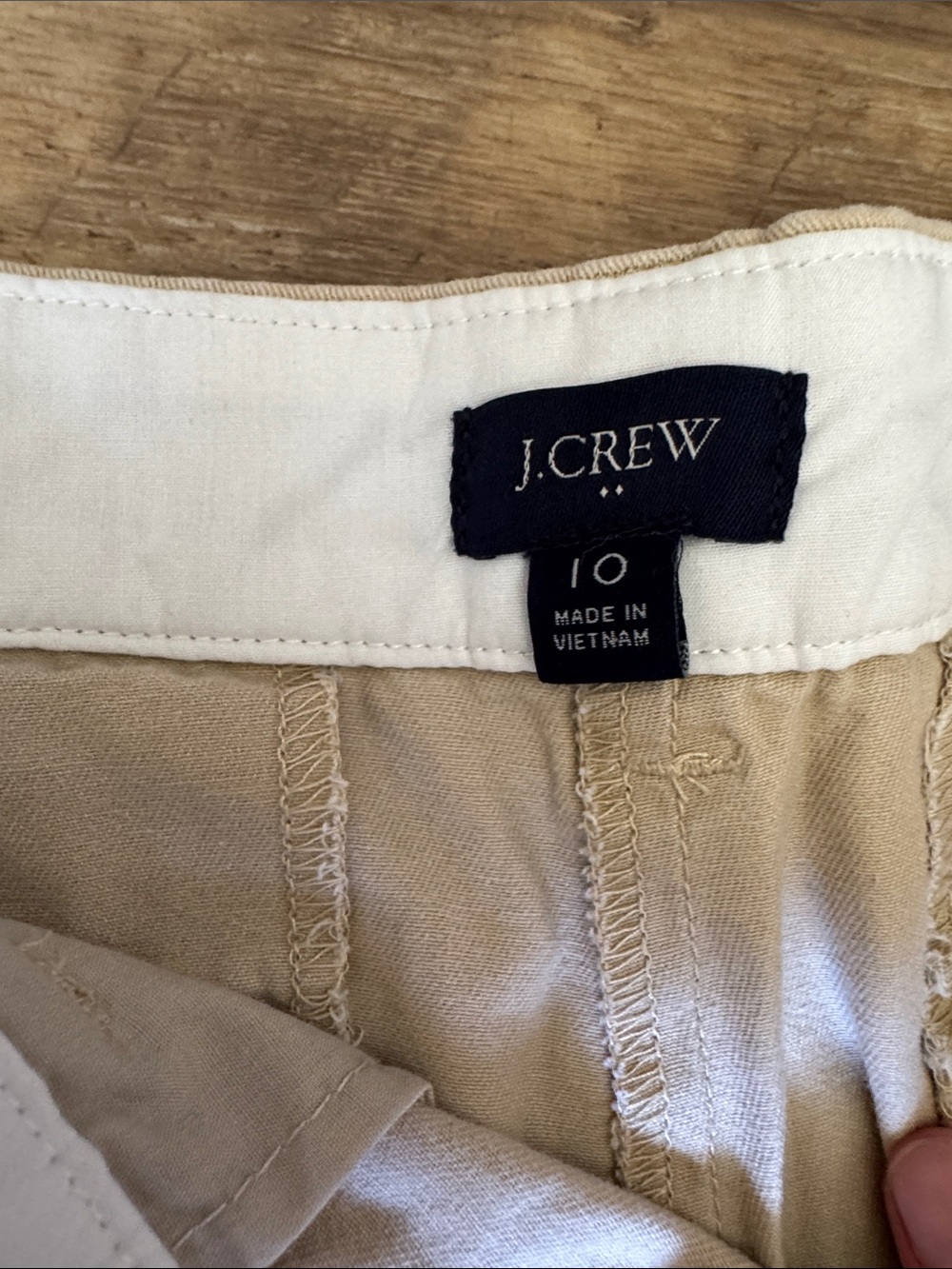 J. Crew Women's Light Khaki Chino Shorts Size 10 - Picture 5 of 11